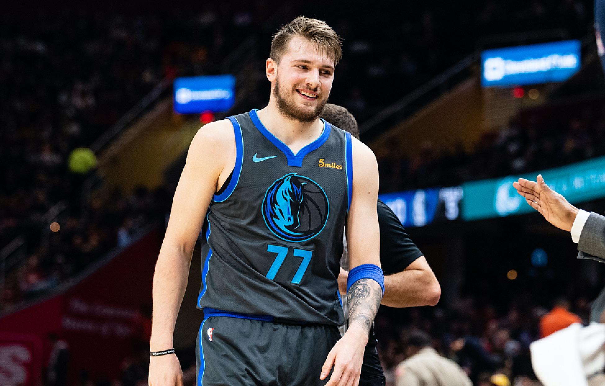 首轮战罢 首轮战罢